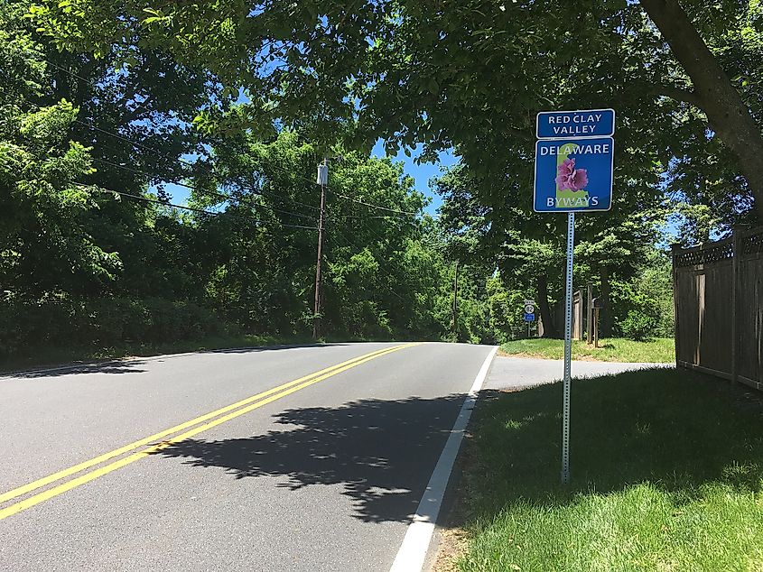 Marker for the Red Clay Scenic Byway along northbound Delaware Route 82