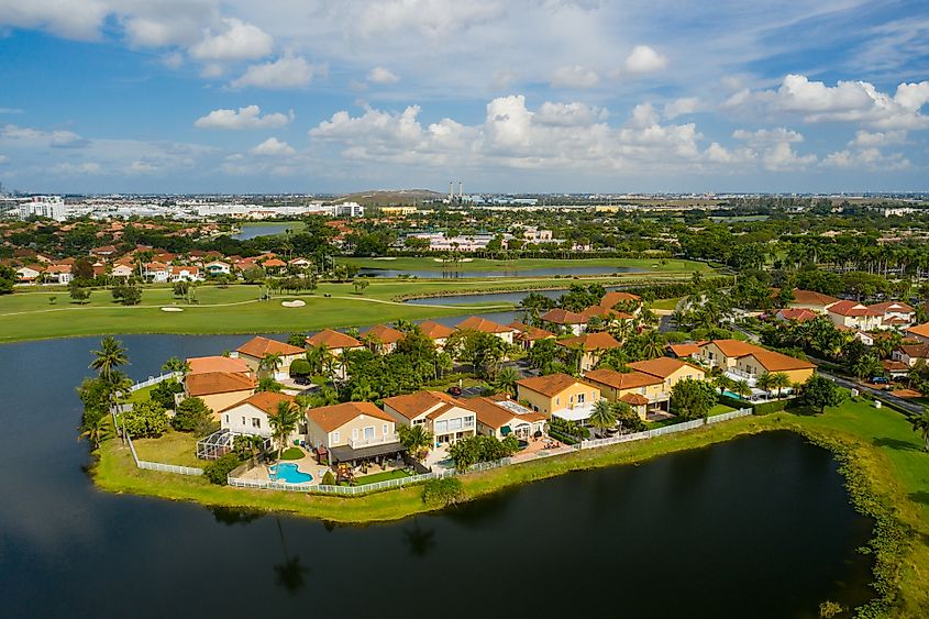 Aerial photo homes in Pembroke Pines Florida