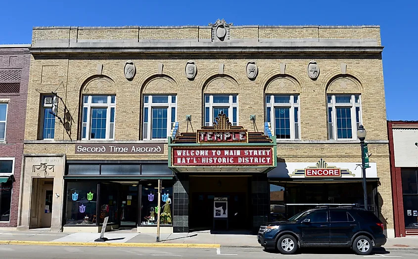 Viroqua, Wisconsin. Boscophotos, CC BY-SA 3.0 <https://creativecommons.org/licenses/by-sa/3.0>, via Wikimedia Commons