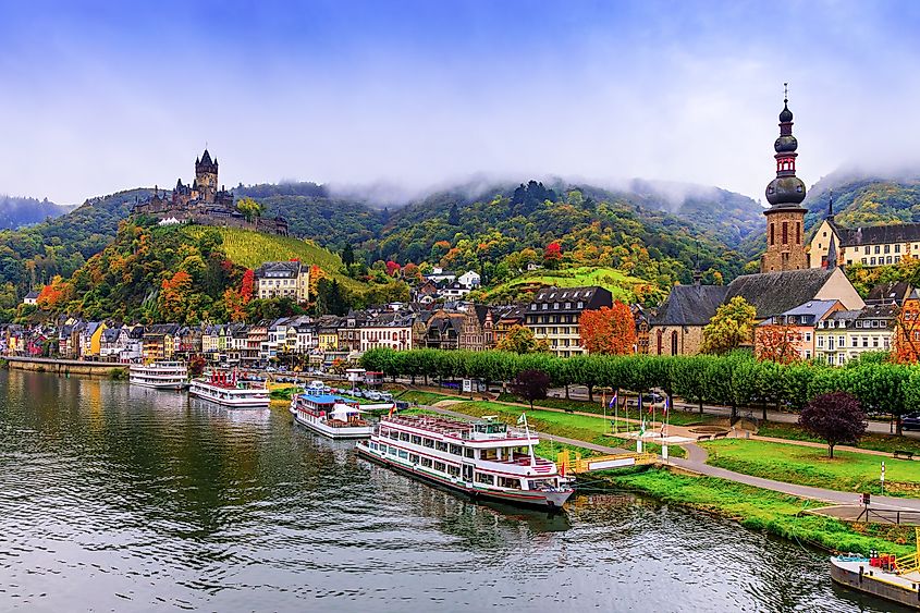 Old town of Cochem with Reichsburg Castle overlooking the Moselle River in Germany