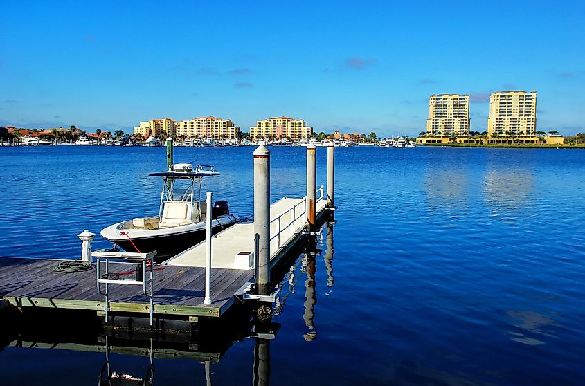 Dock with a motorboat in Palmetto, Florida