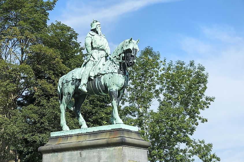 Equestrian statue of Emperor Friedrich Barbarossa, Imperial Palace, Goslar, Harz, Lower Saxony, Germany