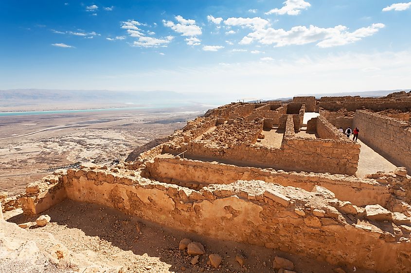 Fortress, storehouses and surrounding desert, Masada, UNESCO World Heritage Site, Israel, Middle East