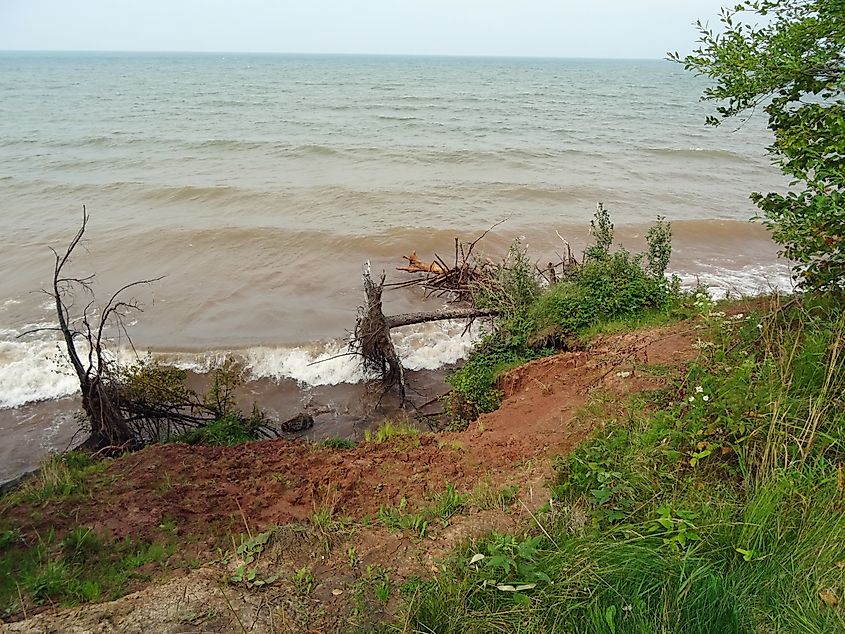 Lake Superior near Port Wing, Wisconsin. Maarten Daams via Shutterstock