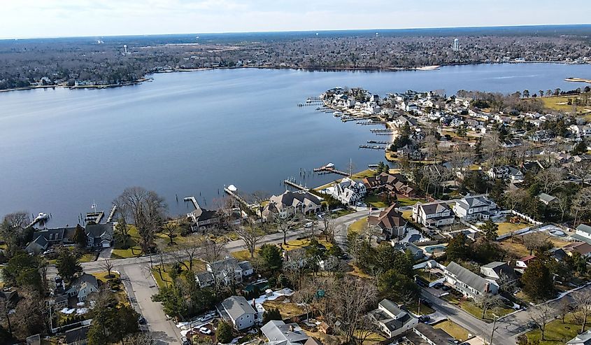 Aerial view of homes along the water in Toms River, New Jersey.