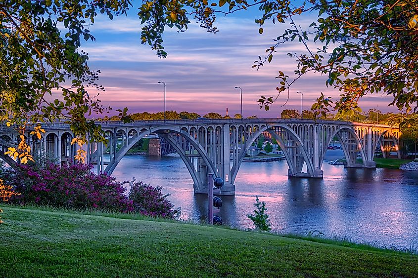 Beautiful Broad Street Bridge in Gadsden, Alabama