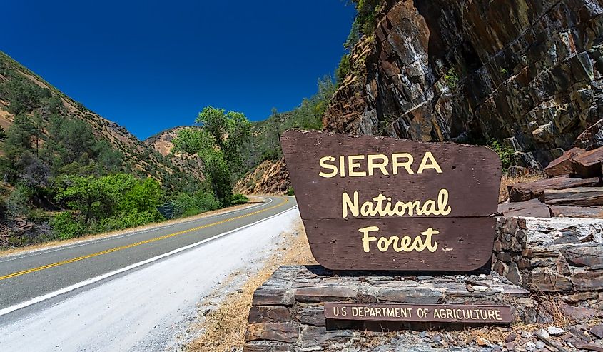 Yosemite National Park sign, UNESCO World Heritage Site, California, United States of America, North America