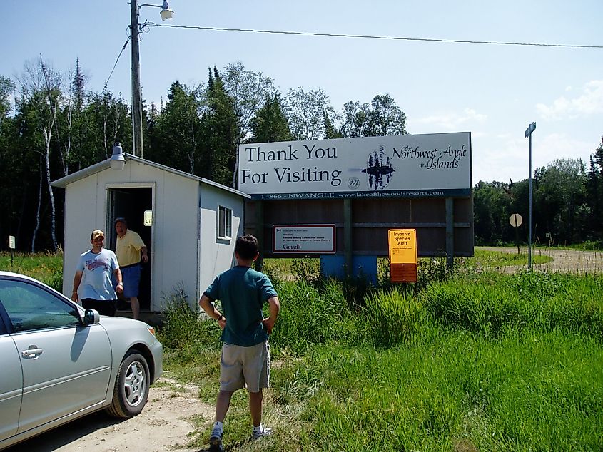 Upon entering the Northwest Angle by road, the traveler must enter the booth and report to U.S. Customs and Canadian customs when leaving to Canada.