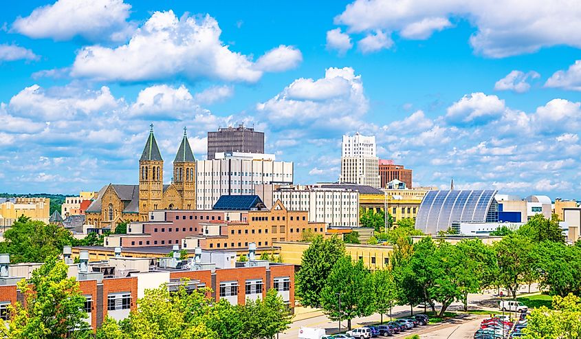 Akron, Ohio, USA downtown city skyline in the daytime.