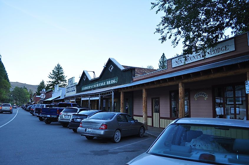 Winthrop, Washington, USA: Shops along Riverside Avenue.