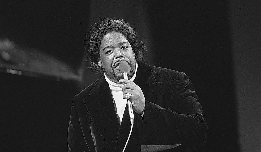 Barry White singing