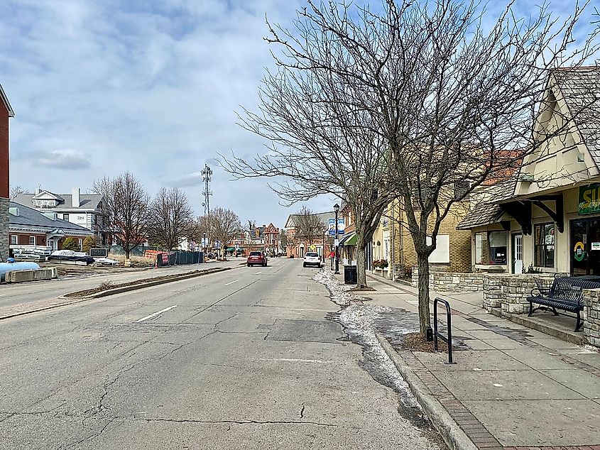 Downtown street in Fort Thomas, Kentucky.