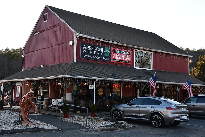 Arrigoni Winery in Portland, Connecticut, via Ritu Manoj Jethani / Shutterstock.com