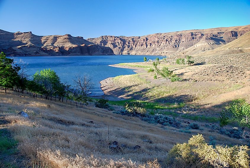 Owyhee Reservoir and surrounding rock formations in Malheur County, Oregon, photographed in July 2010