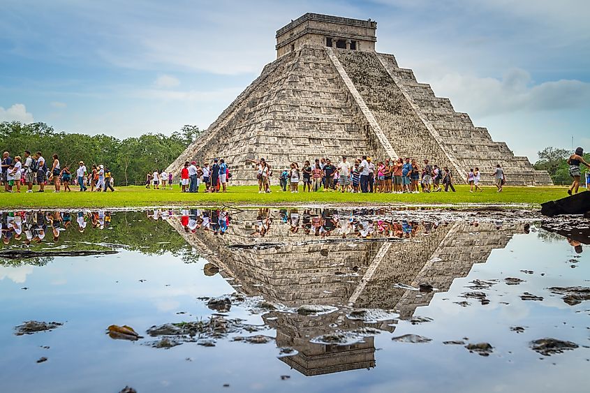 Kukulkan pyramid in Chichen Itza,