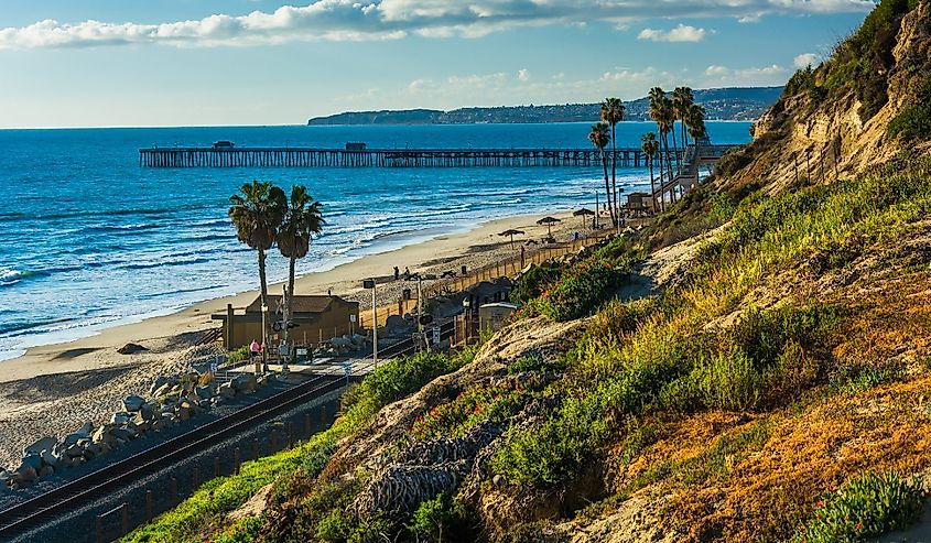 View of the Pacific Ocean and fishing pier from a cliff in San Clemente