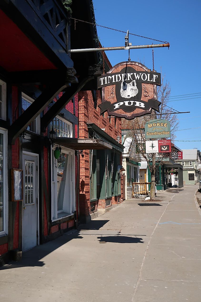 Timberwolf Pub in Schroon Lake, New York. Editorial credit: John Arehart / Shutterstock.com