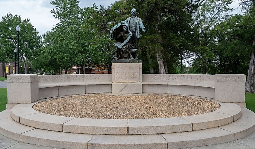 Tuskegee Institute National Historic Site. Booker T. Washington Monument.