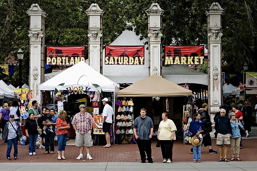 Portland Saturday market is full with visitors that are buying craft and art products, in Portland, Oregon