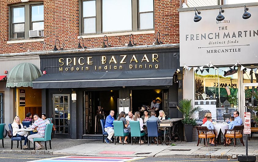 Outdoor dining in Westfield, New Jersey