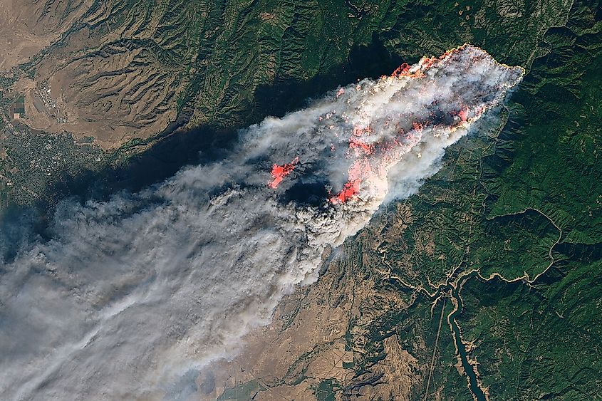 Satellite image of the Camp Fire November 2018.