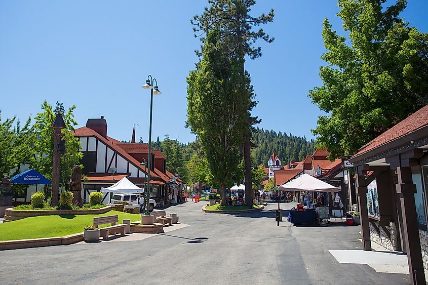 Lake Arrowhead main village area on a hot summer's day