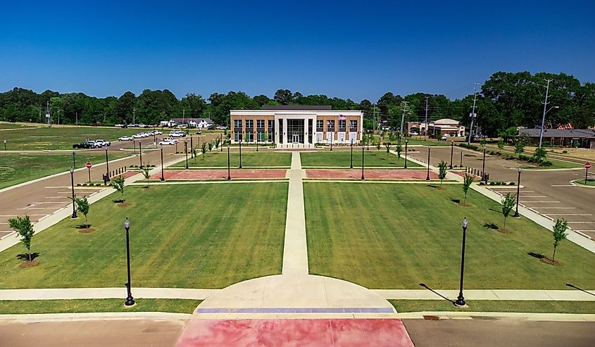 City of Ridgeland City Hall. Image credit Chad Robertson Media via Shutterstock.