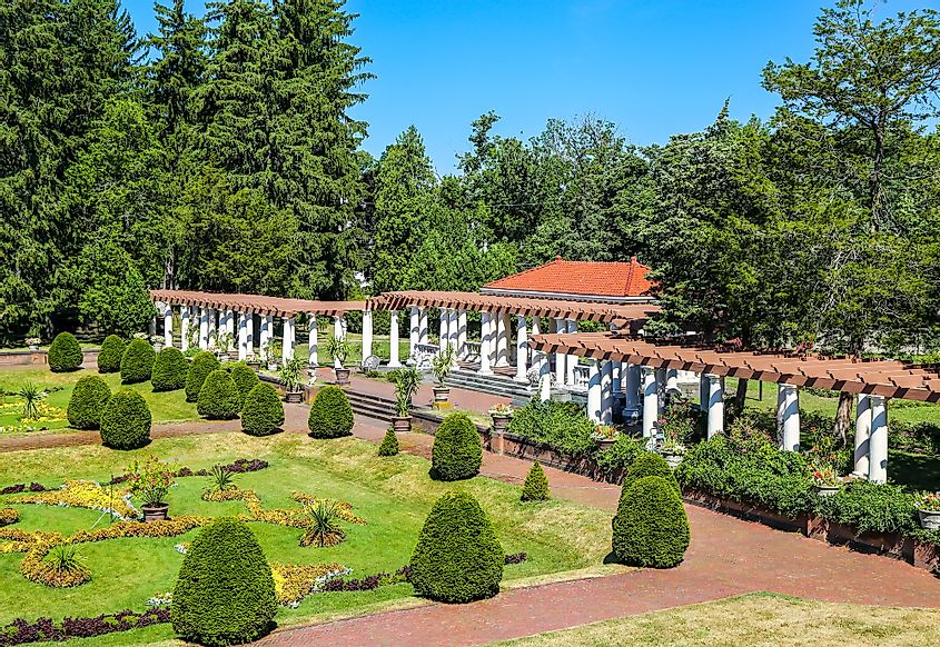 Sonnenberg Gardens and Mansion State Historic Park 