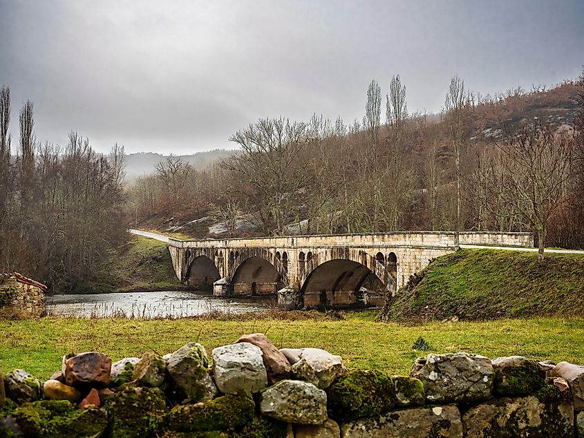 Sobrepeña bridge over the Ebro river, Cantabria