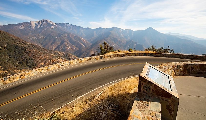 Amphitheater Point looking toward Castle Rock Peak in Sequoia National Park.