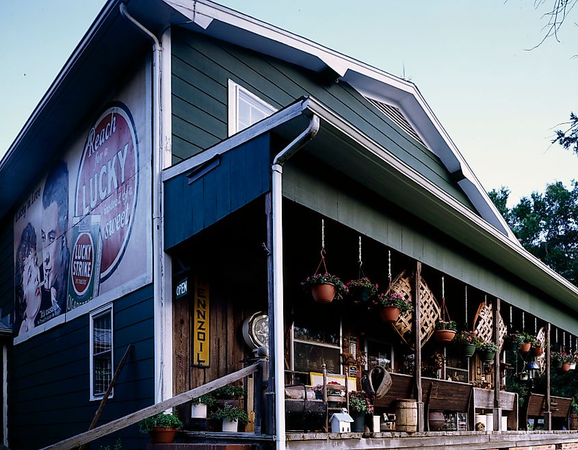 Patterson's Mill Country Store, Durham, NC. Via Wikimedia Commons, By Carol M. Highsmith - Library of Congress Catalog, Public Domain.