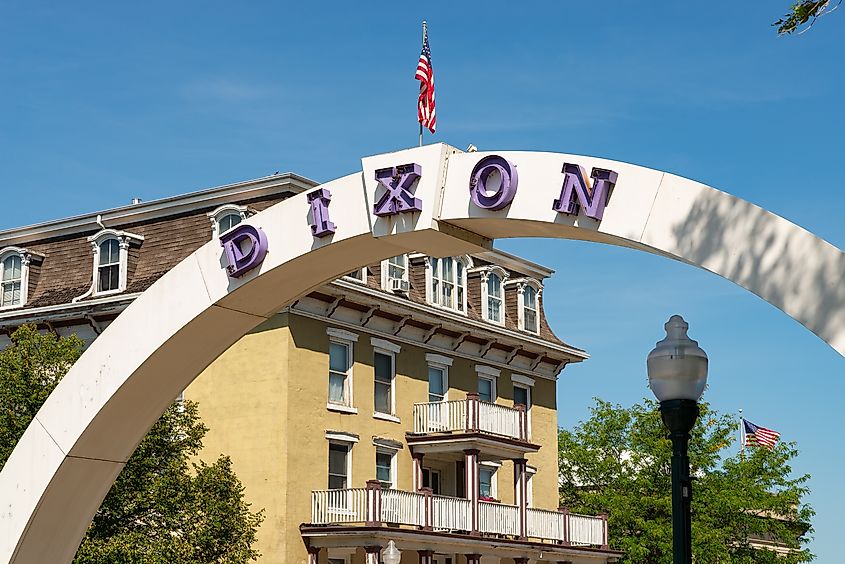 Dixon, Illinois - United States - August 16th, 2023: The Dixon Arch on a sunny Summer morning in downtown Dixon, Illinois, USA.