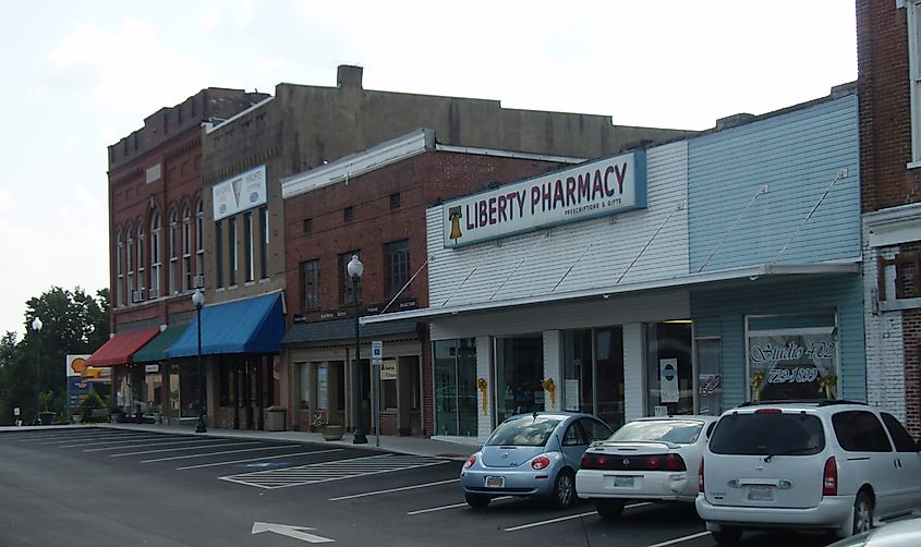 View of the town square in Centerville, Tennessee.