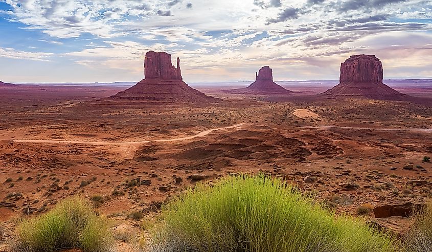 Scenic drive in the Monument Valley region of the USA. 