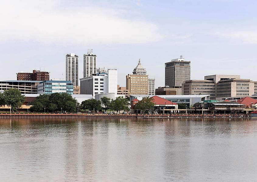 A view of the skyline of Peoria, Illinois from across the Illinois River