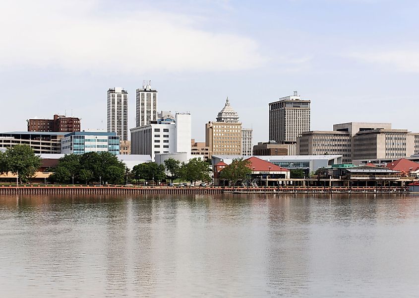 A view of the skyline of Peoria, Illinois from across the Illinois River