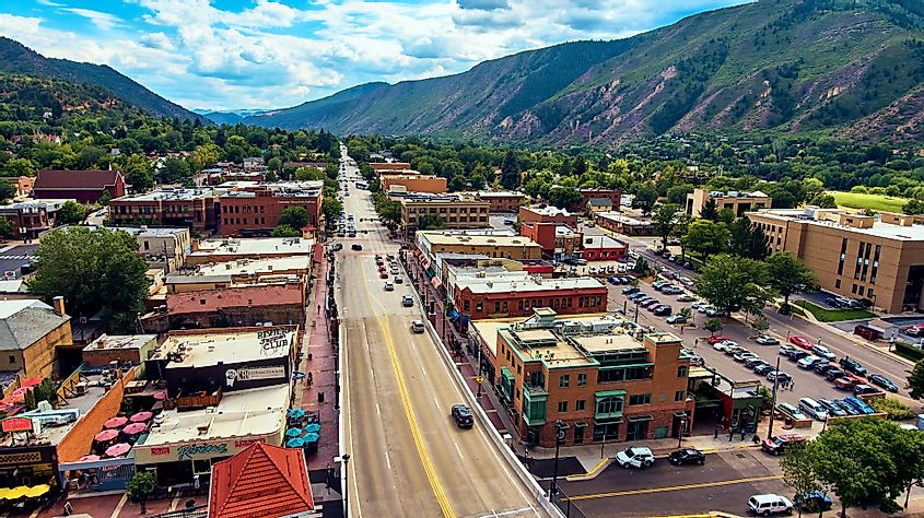 The town of Glenwood Springs, Colorado, in summer.