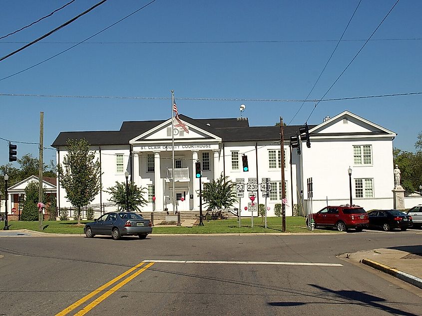 The St. Clair County Courthouse in Ashville, Alabama, part of the Ashville Historic District.