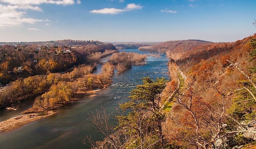 View west up the Potomac River from Maryland Heights,