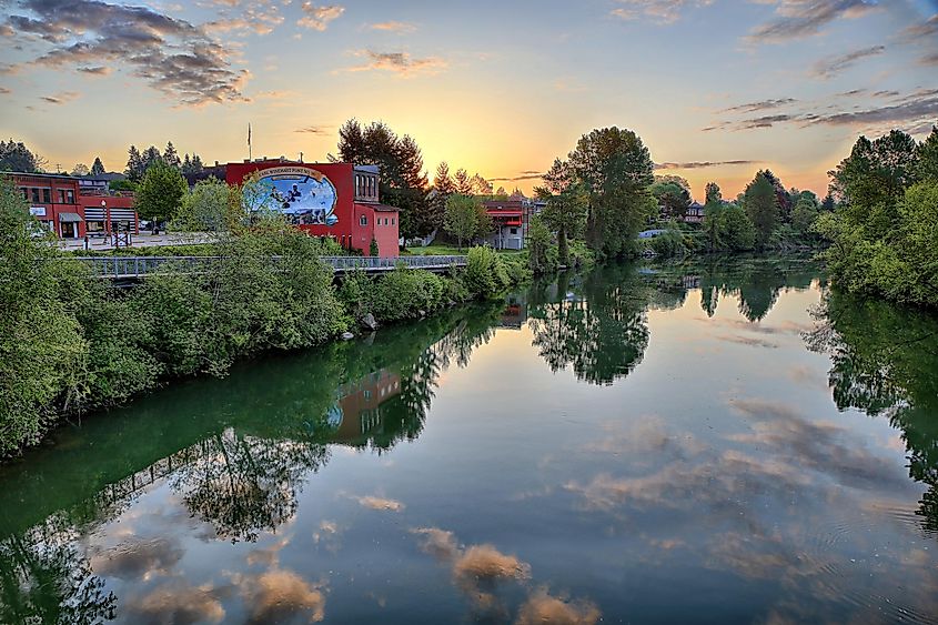 Snohomish is known for its many antique shops. Snohomish is also known as the "Antique Capital of the Northwest"