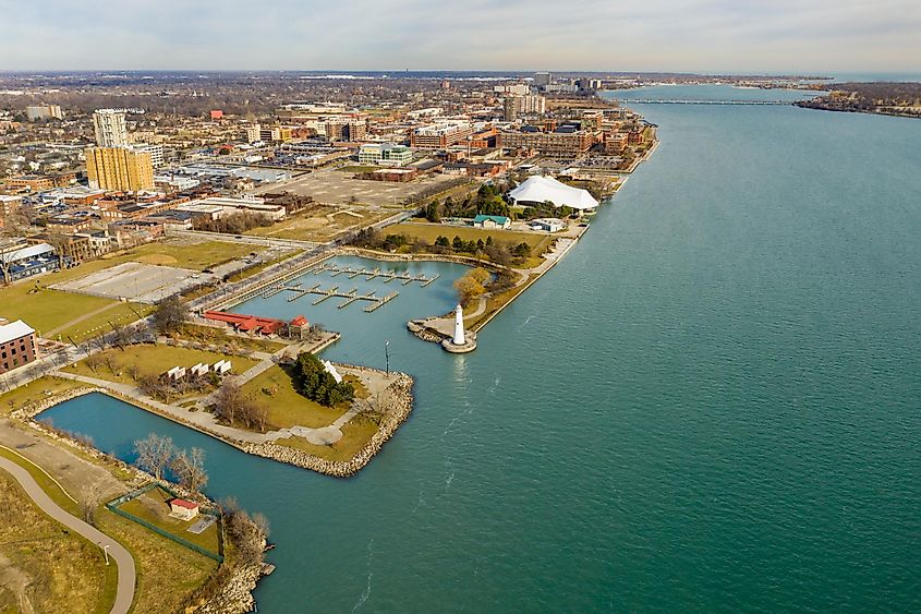 Detroit, Michigan riverfront at Milliken State Park
