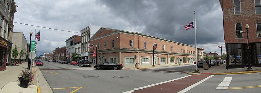 Downtown Wapakoneta, Ohio. Credit: Chris Light, CC BY-SA 4.0 <https://creativecommons.org/licenses/by-sa/4.0>, via Wikimedia Commons