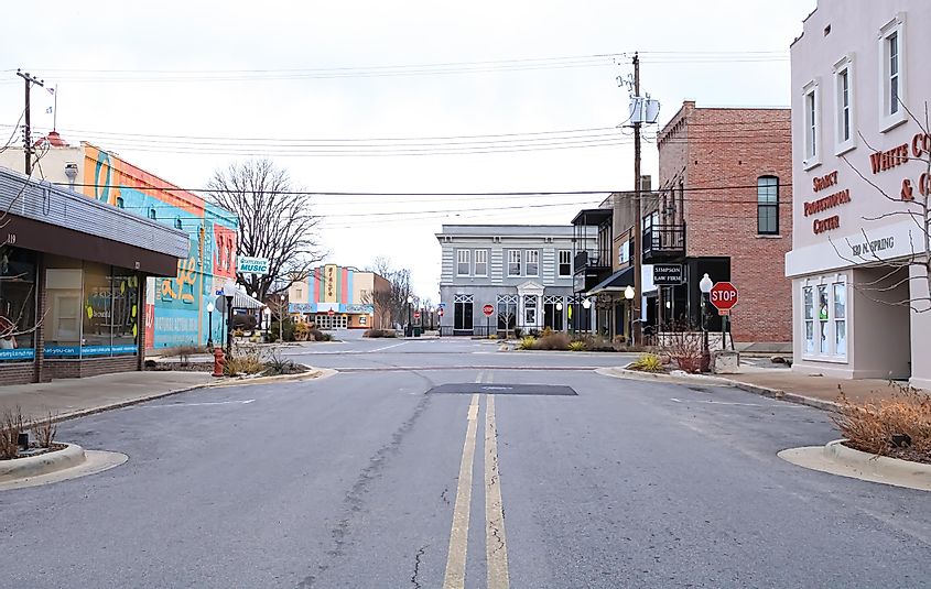 Street view of Searcy, Arkansas.
