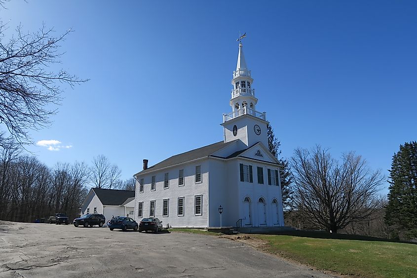 Warren Congregational Church in Warren, Connecticut
