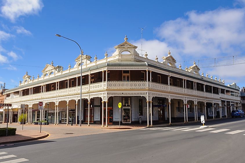 A beautiful hotel building in Armidale, New South Wales, Australia