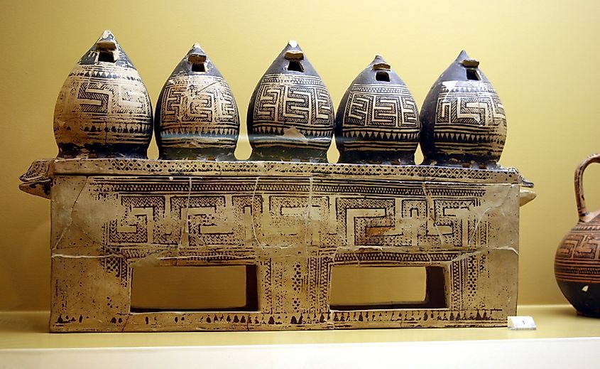 Ceramic artifacts from the Greek Dark Ages.