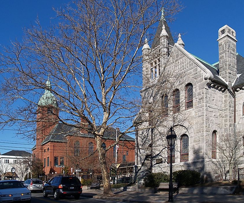 The library and town hall in Warren, Rhode Island.