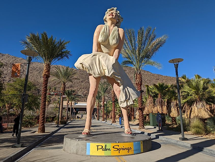 The Forever Marilyn statue by Seward Johnson in Palm Springs, California. Editorial credit: Noah Sauve / Shutterstock.com.