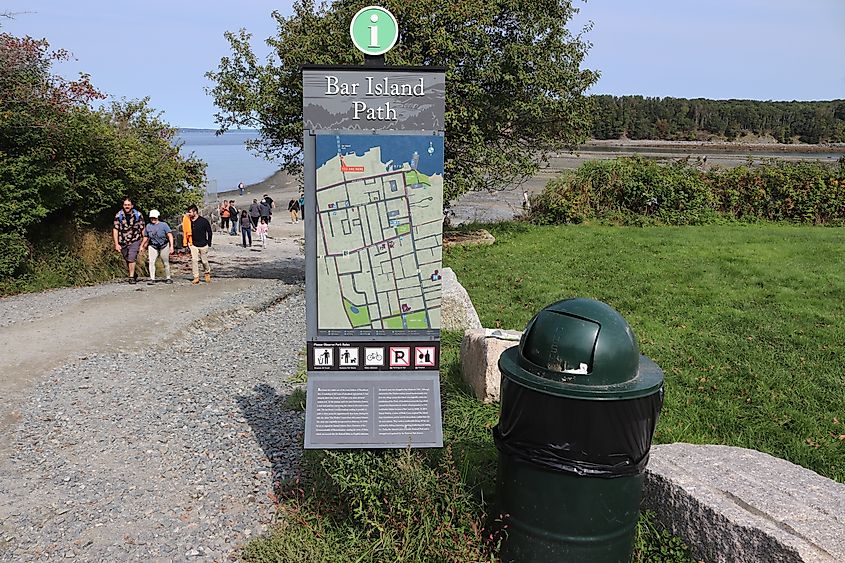 Sign for the Bar Island Path.