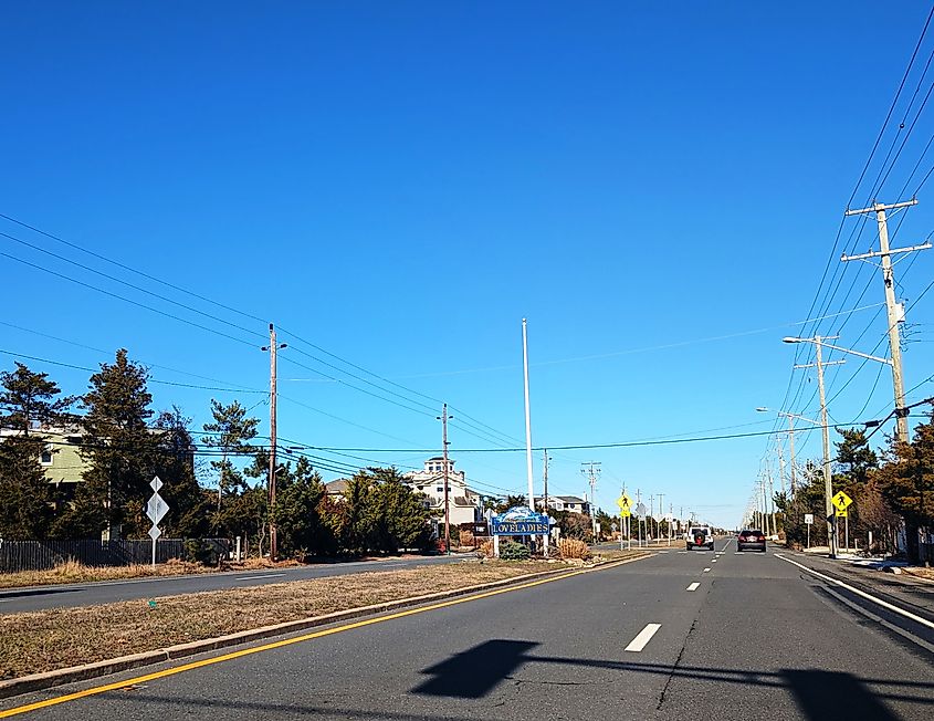 Northbound County Route 607 entering the Loveladies section of Long Beach Township, New Jersey from Harvey Cedars